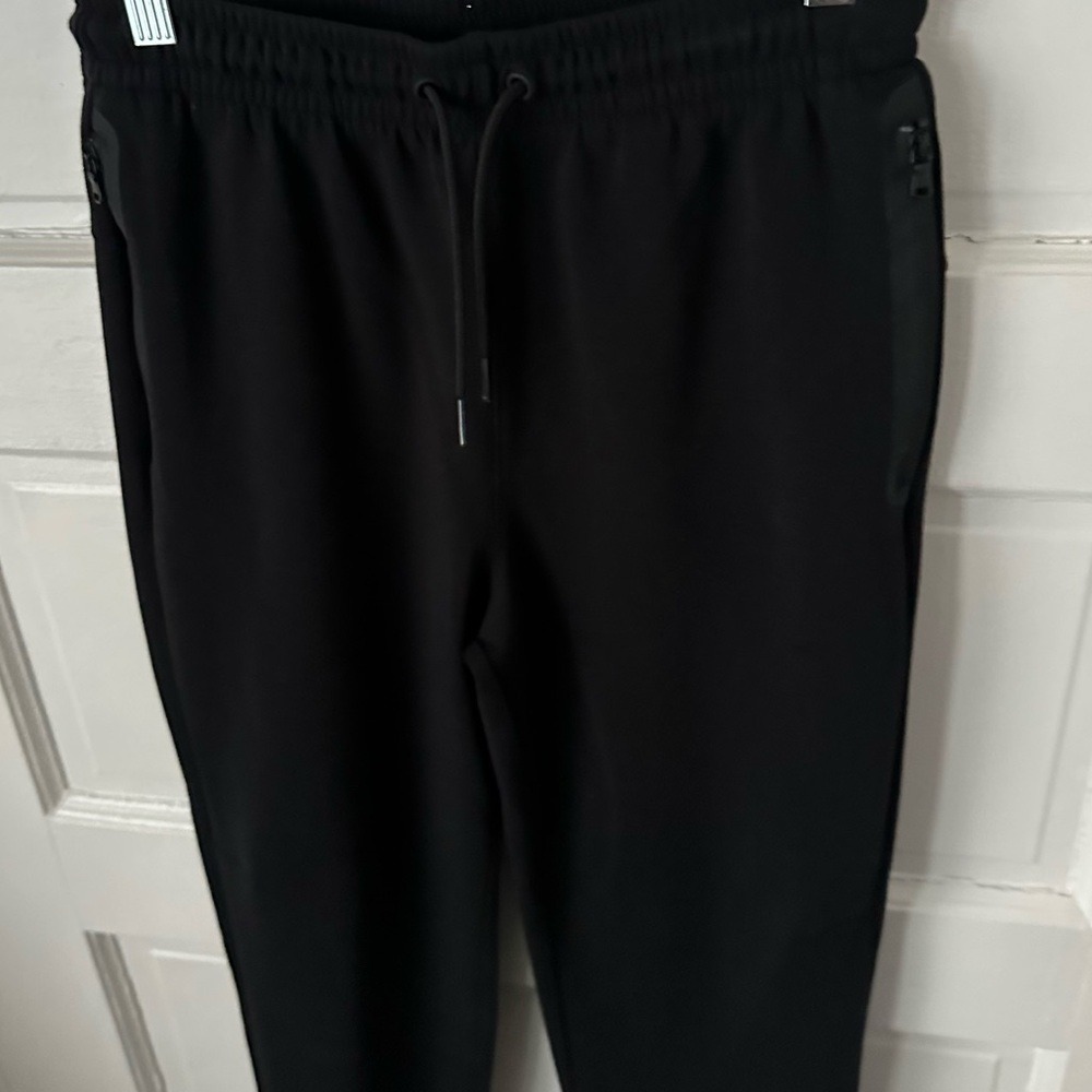 NFL Team Apparel Green Philadelphia Eagles Hoodie & Old Navy Black Jogger Pants - Picture 10 of 17